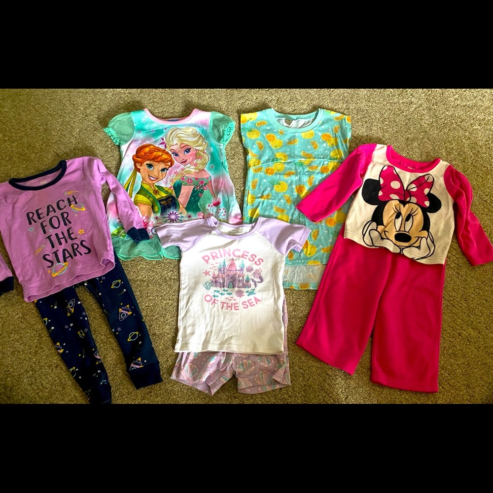 2T pajama bundle